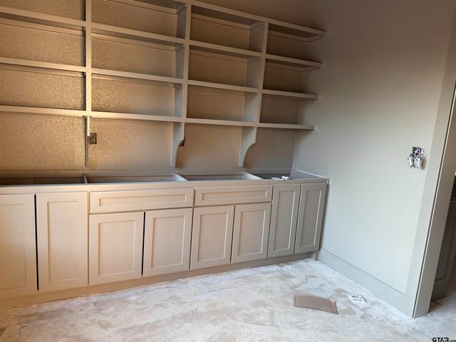 14009 Hidden Brook Ln, Flint, TX 75762