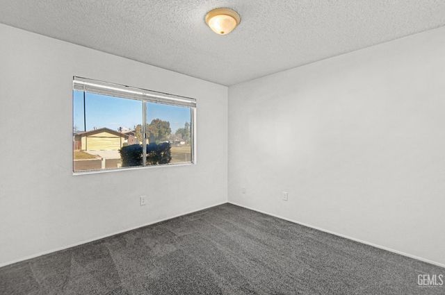 10505 Michele Avenue, Bakersfield, CA 93312