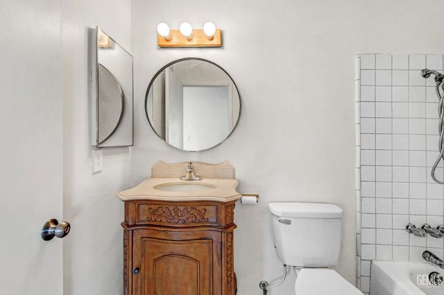 10505 Michele Avenue, Bakersfield, CA 93312