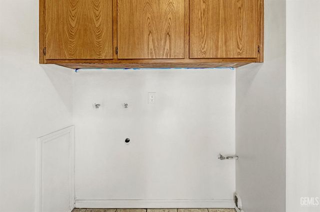 10505 Michele Avenue, Bakersfield, CA 93312