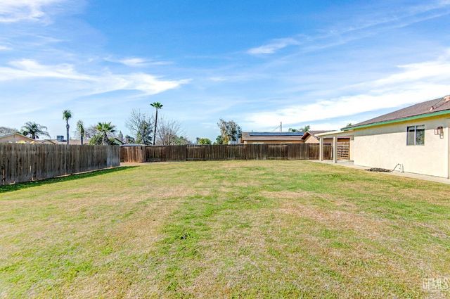 10505 Michele Avenue, Bakersfield, CA 93312