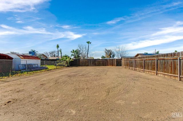 10505 Michele Avenue, Bakersfield, CA 93312