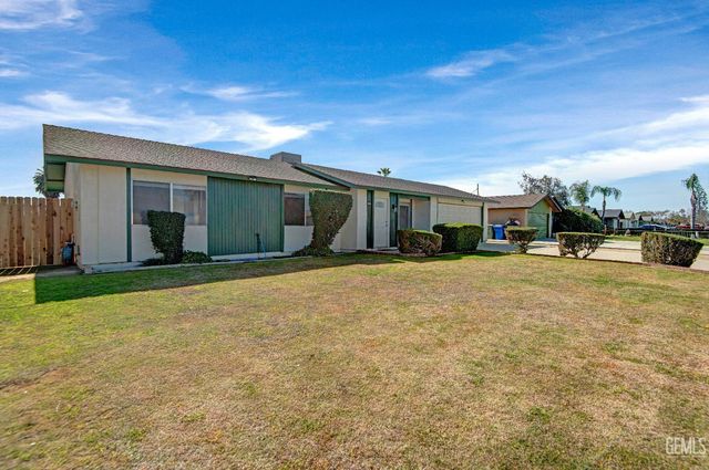 10505 Michele Avenue, Bakersfield, CA 93312