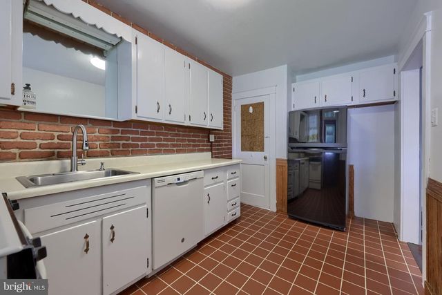 416 NEW HOLLAND AVE, Lancaster, PA 17602