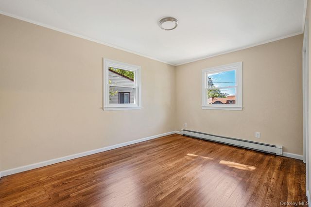 1076 Northgate Court, Uniondale, NY 11553