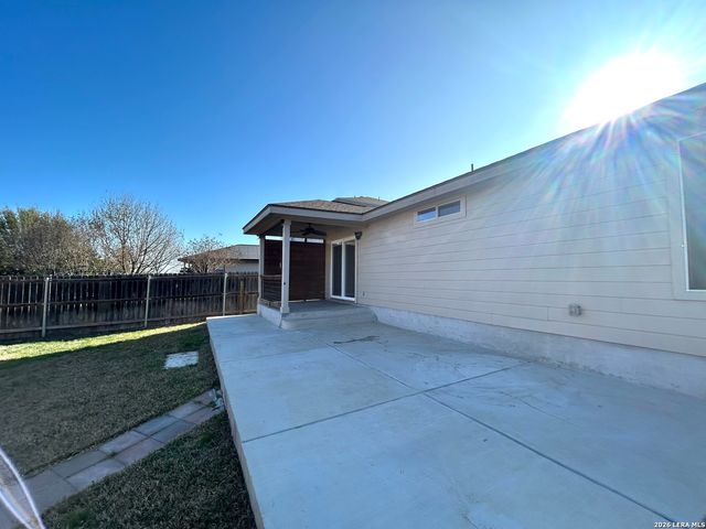 3331 Falcon, New Braunfels, TX 78130