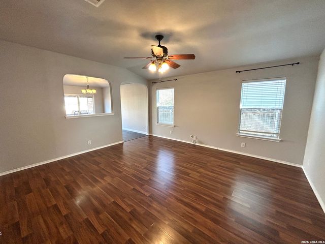 3331 Falcon, New Braunfels, TX 78130