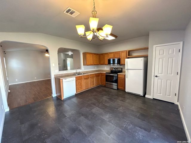 3331 Falcon, New Braunfels, TX 78130