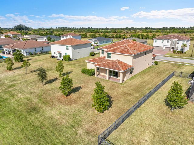 13096 NW Copper Creek Drive, Port St Lucie, FL 34987