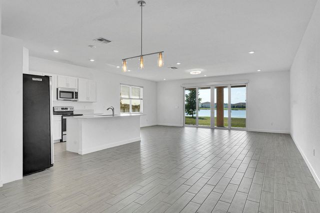 13096 NW Copper Creek Drive, Port St Lucie, FL 34987