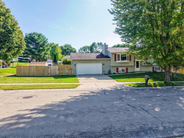 5520 23rd Avenue NW, Rochester, MN 55901