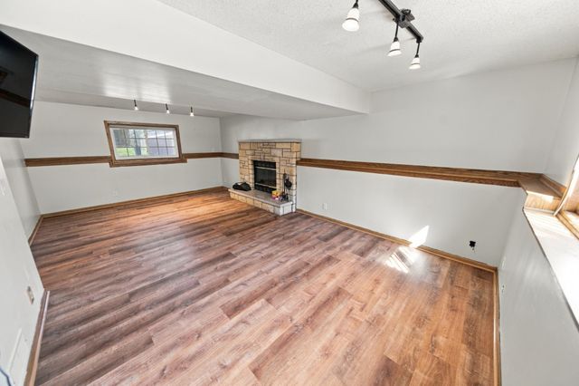 5520 23rd Avenue NW, Rochester, MN 55901