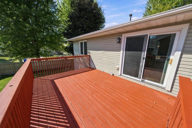 5520 23rd Avenue NW, Rochester, MN 55901