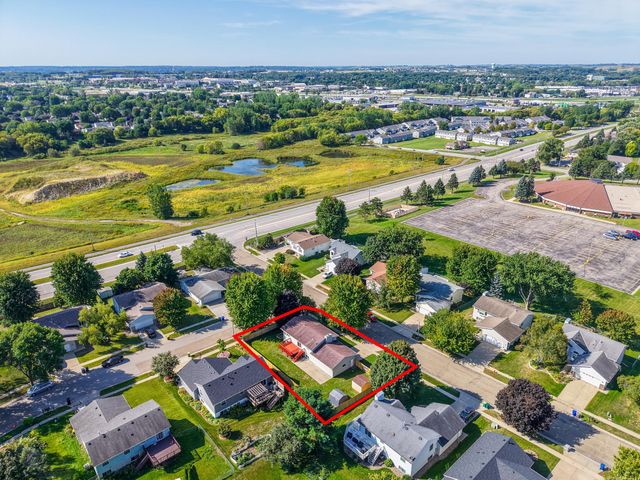 5520 23rd Avenue NW, Rochester, MN 55901