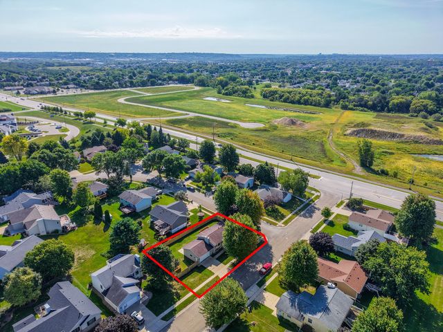 5520 23rd Avenue NW, Rochester, MN 55901