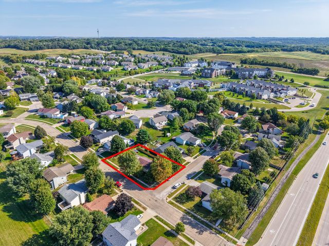 5520 23rd Avenue NW, Rochester, MN 55901
