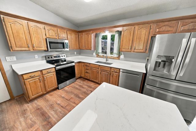 5520 23rd Avenue NW, Rochester, MN 55901