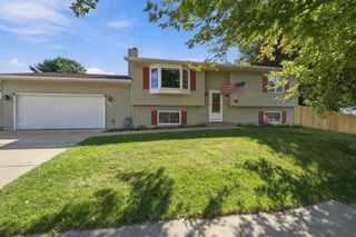 5520 23rd Avenue NW, Rochester, MN 55901