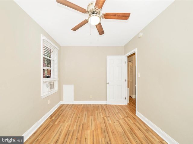 4215 DIX ST NE, Washington, DC 20019