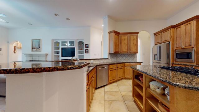 316 Grand Creek Drive, League City, TX 77573