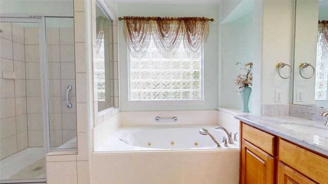 316 Grand Creek Drive, League City, TX 77573