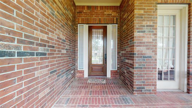 316 Grand Creek Drive, League City, TX 77573