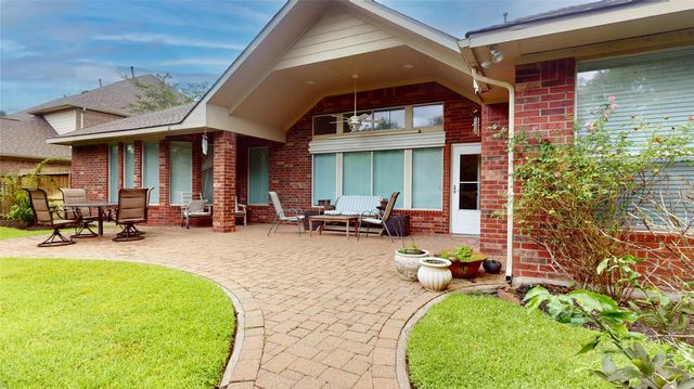 316 Grand Creek Drive, League City, TX 77573