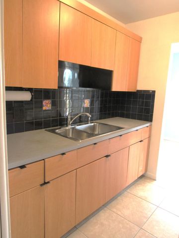 606 S C Street 204, Lake Worth Beach, FL 33460