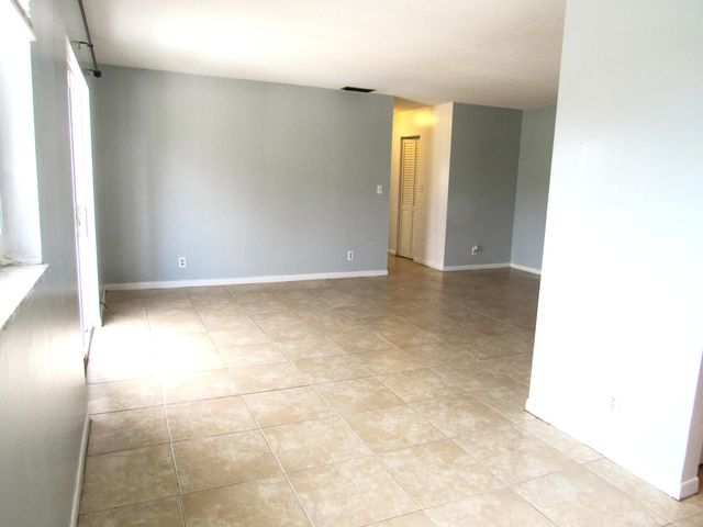 606 S C Street 204, Lake Worth Beach, FL 33460