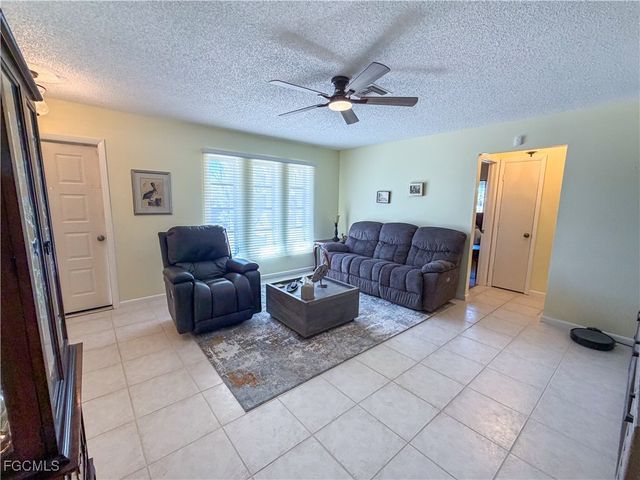 1115 SW 54th LN, Cape Coral, FL 33914