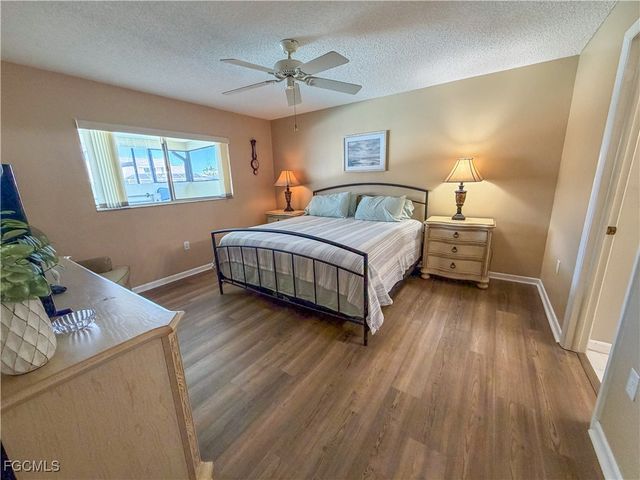 1115 SW 54th LN, Cape Coral, FL 33914