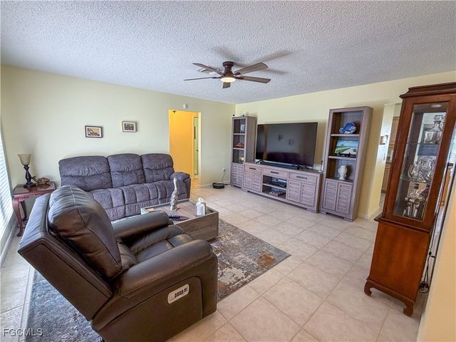 1115 SW 54th LN, Cape Coral, FL 33914