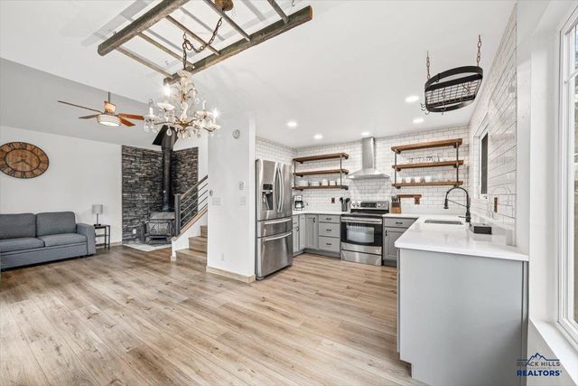 13247 TOMAHA RIDGE RD, Rapid City, SD 57702