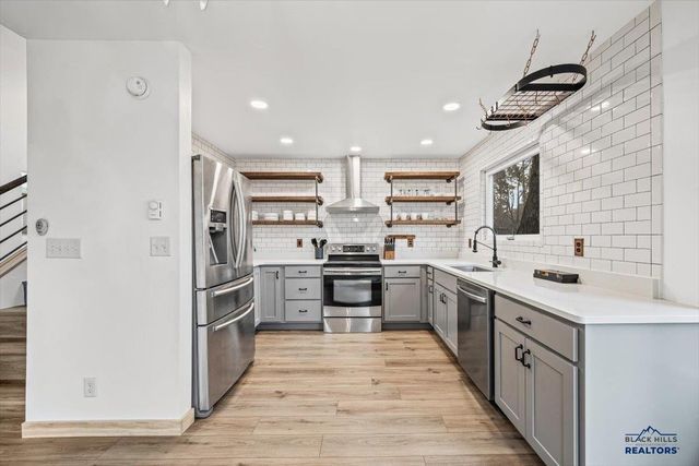 13247 TOMAHA RIDGE RD, Rapid City, SD 57702