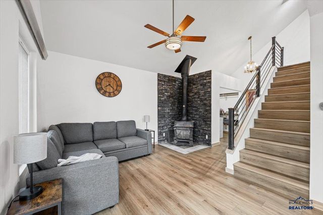 13247 TOMAHA RIDGE RD, Rapid City, SD 57702