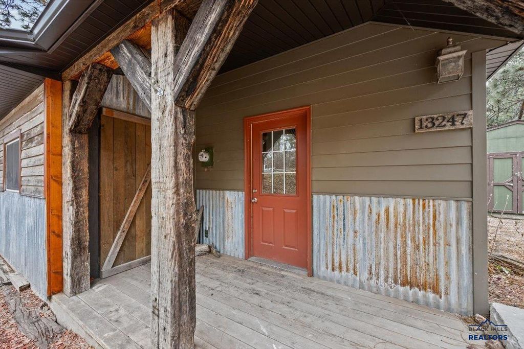 13247 TOMAHA RIDGE RD, Rapid City, SD 57702