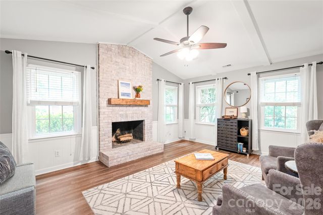 419 Scarborough Lane, Matthews, NC 28105