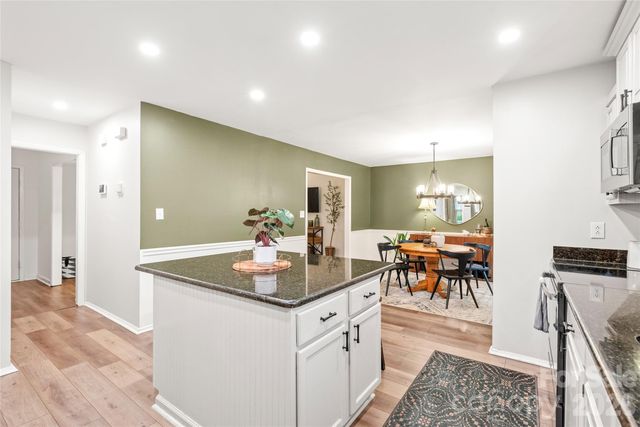 419 Scarborough Lane, Matthews, NC 28105