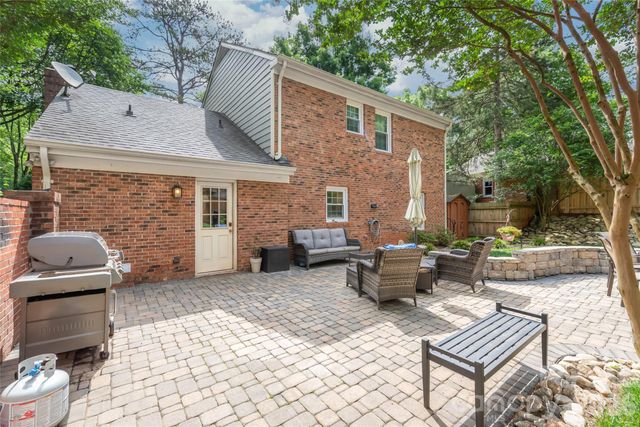 419 Scarborough Lane, Matthews, NC 28105