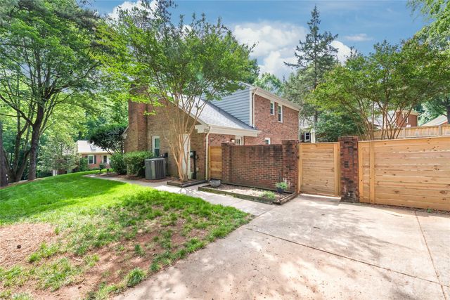 419 Scarborough Lane, Matthews, NC 28105