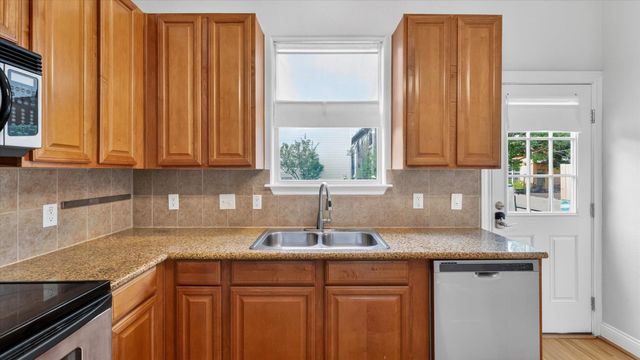 4439 Spencer Street, Houston, TX 77007