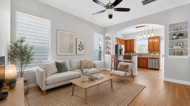 4439 Spencer Street, Houston, TX 77007