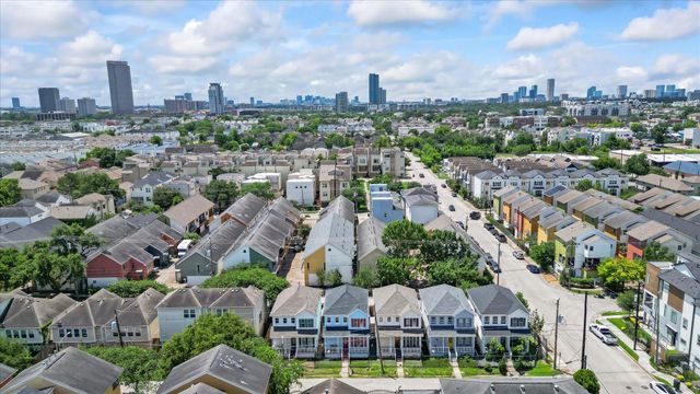 4439 Spencer Street, Houston, TX 77007