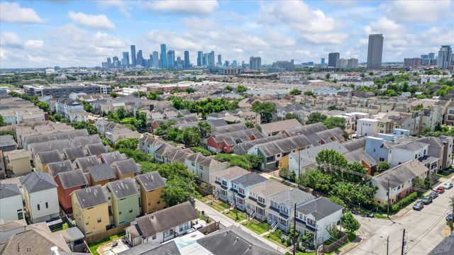 4439 Spencer Street, Houston, TX 77007