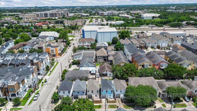 4439 Spencer Street, Houston, TX 77007