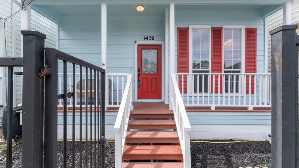4439 Spencer Street, Houston, TX 77007