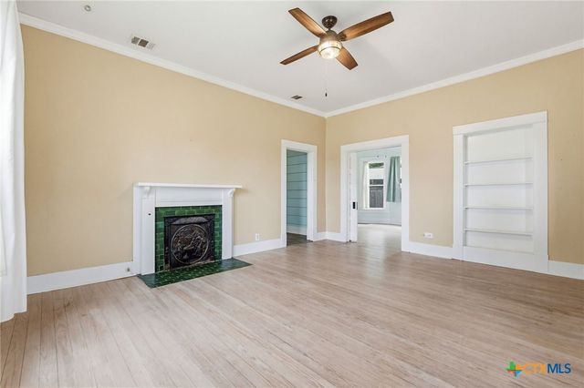 1312 E Leon Street, Gatesville, TX 76528