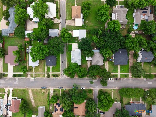 1312 E Leon Street, Gatesville, TX 76528