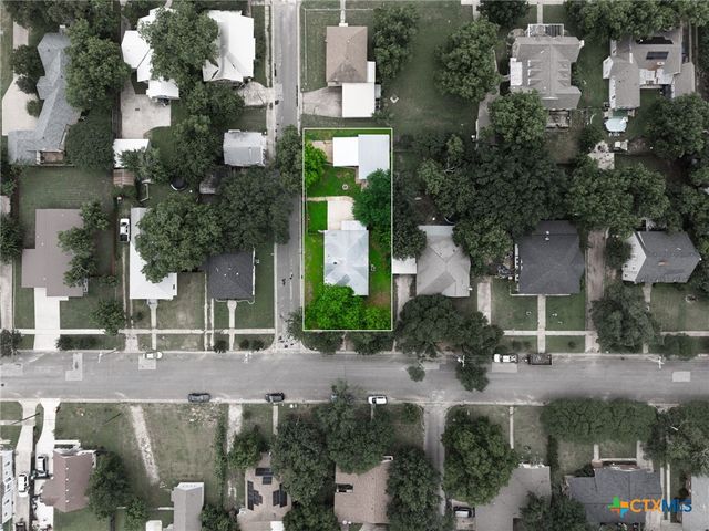 1312 E Leon Street, Gatesville, TX 76528