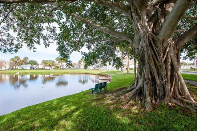 237 SEAHORSE DRIVE SE H, St Petersburg, FL 33705